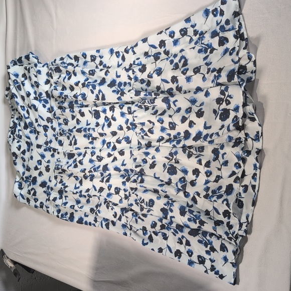 Elizabeth & James Blue & White Floral Sleeveless Maxi Dress Size Med - Picture 14 of 14